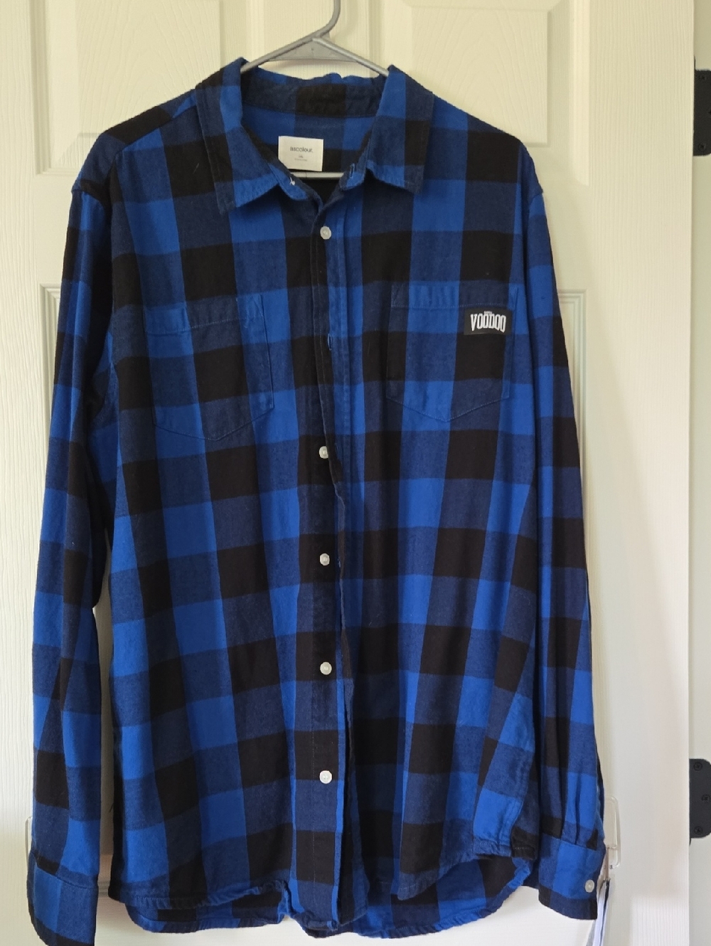 Men's Blue & Black Plaid Casual Button-Down Shirt